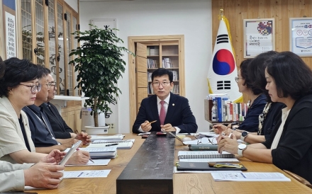윤건영 교육감 “언제나 책봄과 국가 독서정책 연계해 문해력 강화”