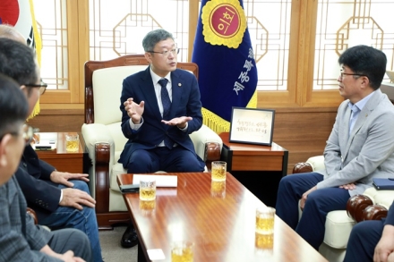안신일 의장, 시장직 인수위 행정수도TF와 회동…행정수도 완성 협력 강화