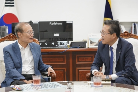 장기수 천안시장, 독립기념관 찾아 상생협력 논의…체류형 관광거점 조성 맞손