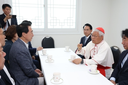 박수현 지사, 유흥식 추기경에 "교황 레오 14세 충남 찾아달라"