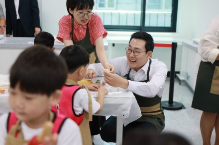 충주 원도심놀이터 '놀장!' 개소…아이들 웃음으로 원도심 활기 되찾는다