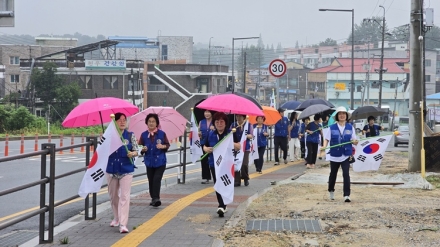 제헌절 맞아 연서면 곳곳 태극기 물결…나라사랑 실천 앞장