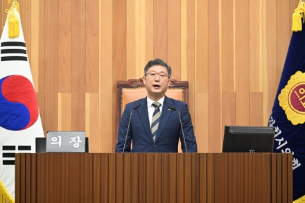 세종시의회 첫 조례안부터 '행정수도'…안신일 의장 승부수 통했다