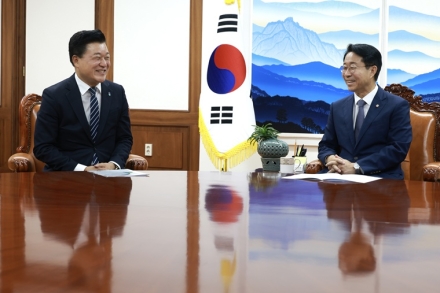 신용한 충북지사, 국회 찾아 충북 핵심현안 '전방위 세일즈'