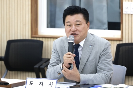 신용한 충북도지사, 오창·청주 산단 찾아 기업인들과 현장 소통