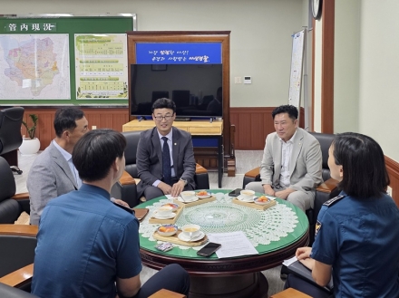 아산시의회 안정근 의장 아산경찰서 방문 ... 지역 교통 및 치안 현안 논의