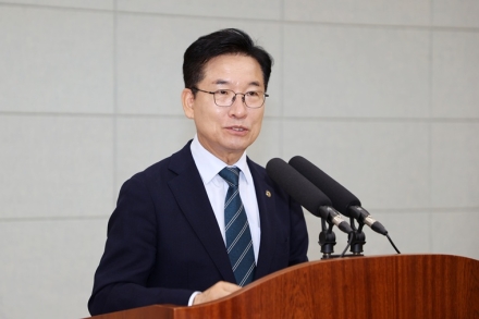 윤건영 충북교육감 “칸막이는 낮추고 소통의 폭은 넓혀야”