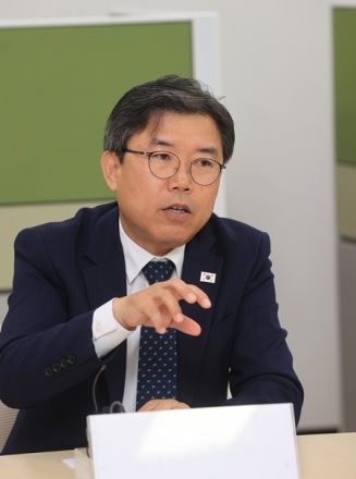 이상식 충북도의장 취임 100일…“의원·상임위 중심 역동적 의회 만들 것”