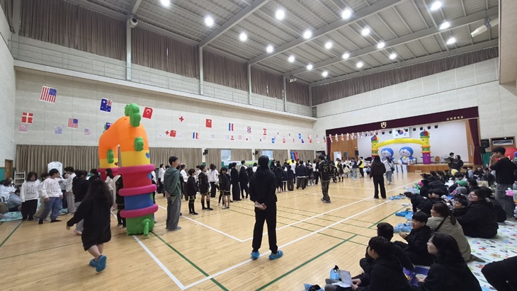 추가1. 제18회 영동군지역아동센터연합회 가족한마음 큰잔치 성황리 개최 (1).jpeg
