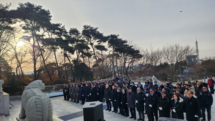 평택시, 현충탑 신년참배로 병오년 새해 시작