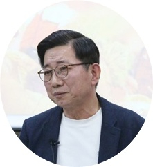 [칼럼]충·효·예로 돌아가야 하는 AI 시대의 교육!