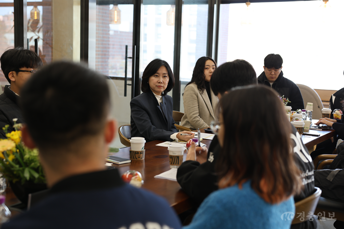 “청년 목소리 정책에 반영”…충북대서 정부와 대화