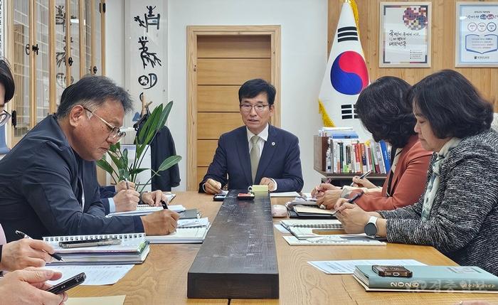 윤건영 교육감 “위기 대응은 속도”…충북교육청 추경 긴급 편성