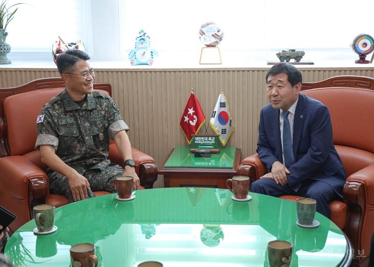 이재영 증평군수, 추석 앞두고 군 장병 격려