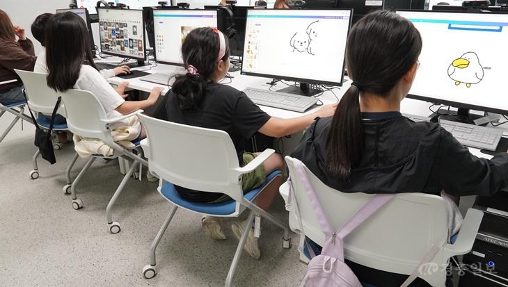 교육연구정보원, 토요일마다 펼쳐지는 미디어 창작교실(사진2).jpg