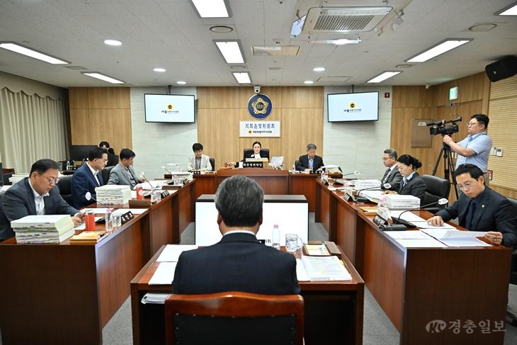 제109회 정례회 의회운영위원회 제2차 회의 001 (2).JPG